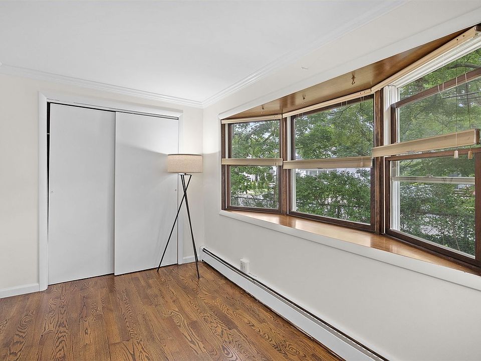 24 Kellogg Street, Oyster Bay, NY 11771 MLS 3488883 Zillow