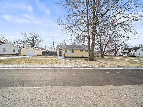 3rd image of 2981 Templeton Rd