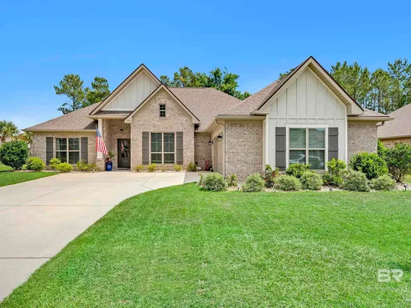 407 Roosa Ave, Gulf Shores, AL 36542