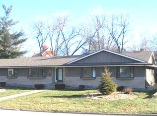 1824 Manor Dr, Grinnell, IA 50112