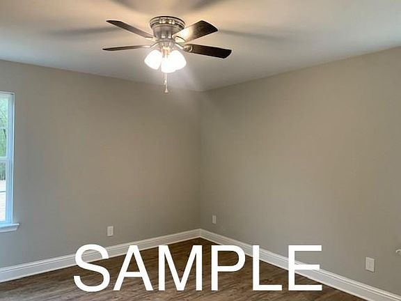 5th image of 270 N Hills Dr