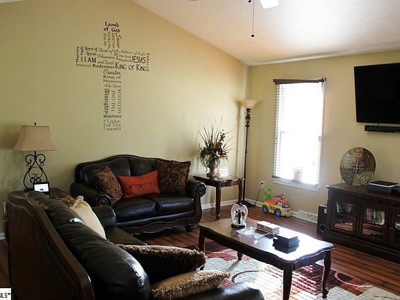 4th image of 119 Westview N