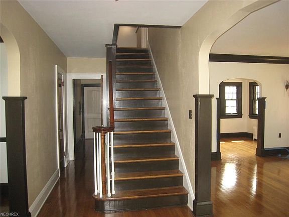 3rd image of 125 Westover Dr