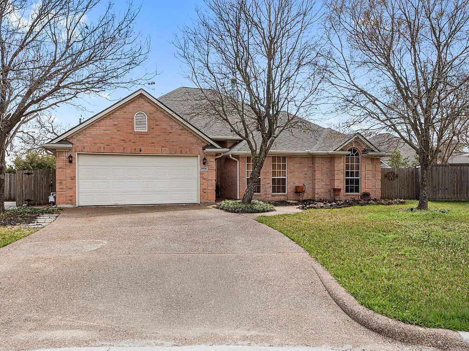 1st image of 3804 Bridle Trails Ct
