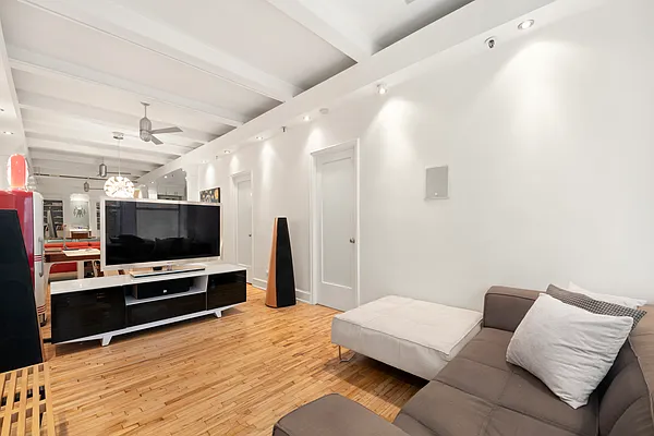 Sold by Compass | media 6