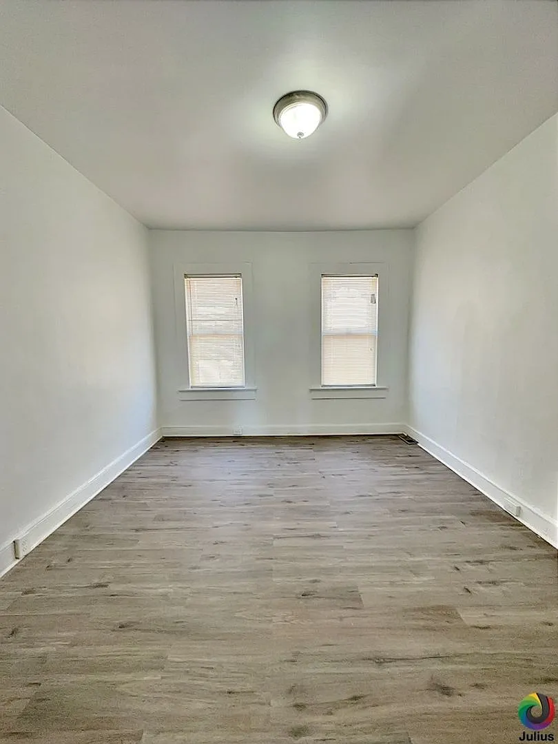 911 N Rose st 3 Bedroom 3.5 Bath — Photo 4