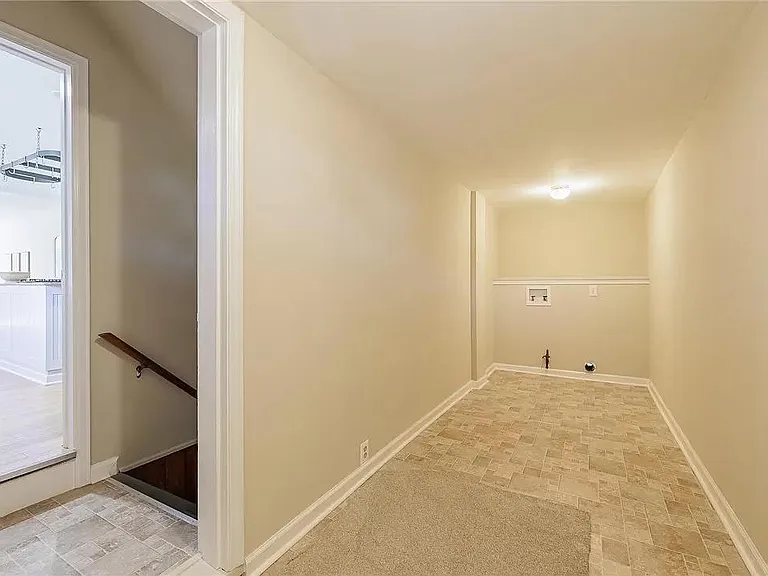 171 Meadow Dr — Photo 10