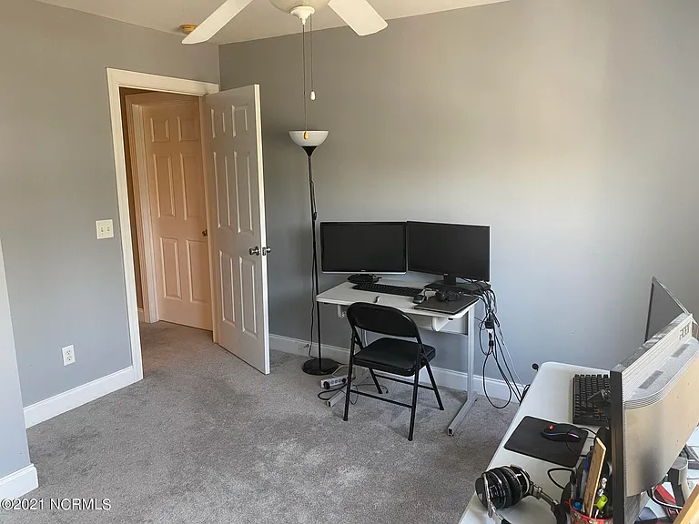 213 River Gate Ln — Photo 21