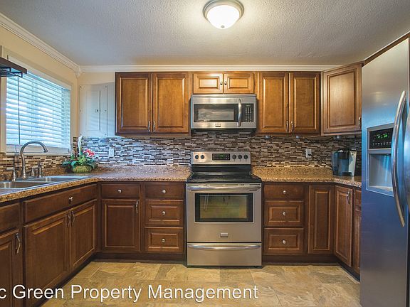 4th image of 6418 Chippingdon Dr