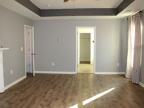 2nd image of 138 Lyonshall St