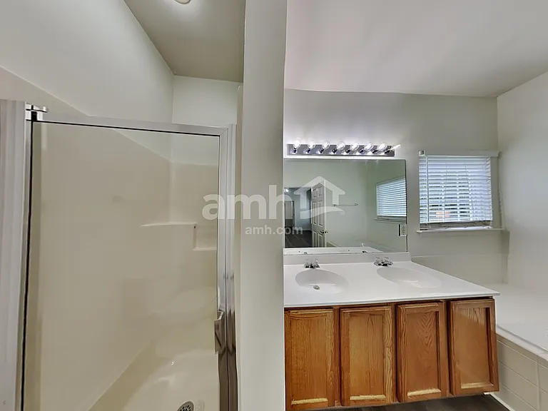 1828 Annalee Dr — Photo 12