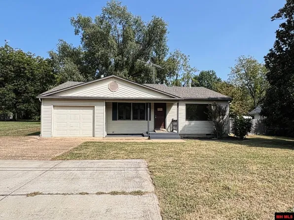 1059 S College St, Mountain Home, AR 72653