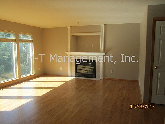 3rd image of 8306 E Sandlewood Ln
