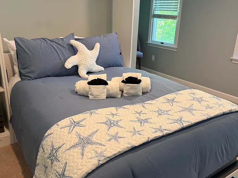 Iris Ln — Photo 17
