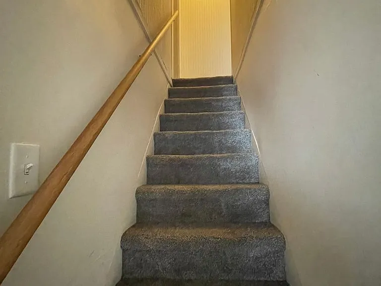 896 W 5th Ave — Photo 22