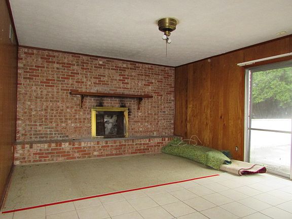 5th image of 1419 Belleshore Cir