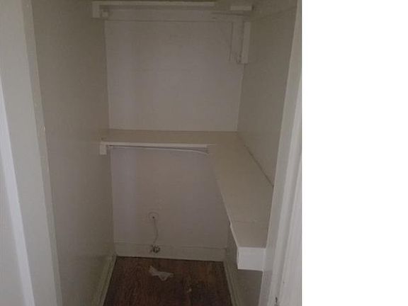 3rd image of 51 Summit Ave #1BR