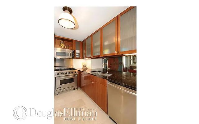 Rented by Douglas Elliman | media 3