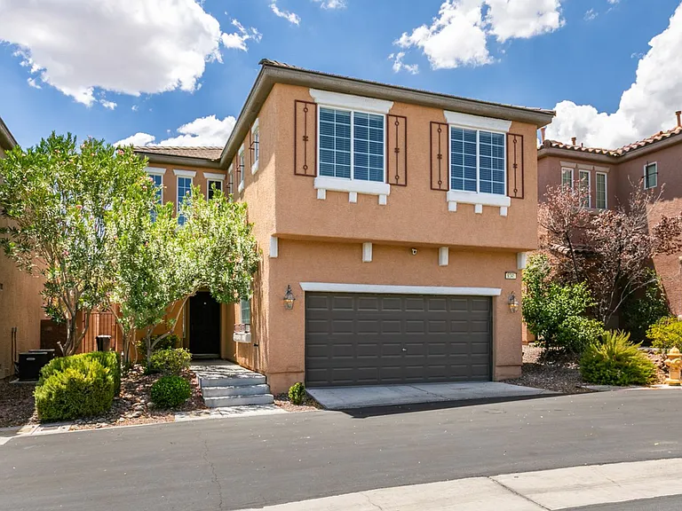 9341 Colorful Rainbow Ave — Photo 5