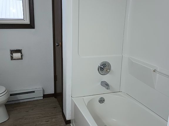 5th image of 2050 Pasadena Dr #1
