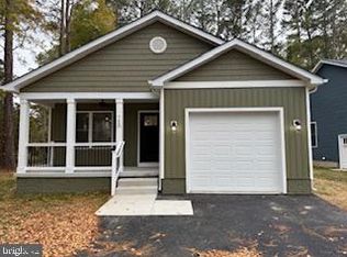 768 N Glebe Rd, Montross, VA 22520