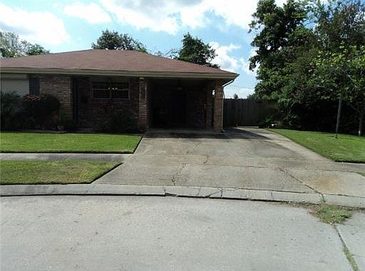 2nd image of 837 E Crystal Ct