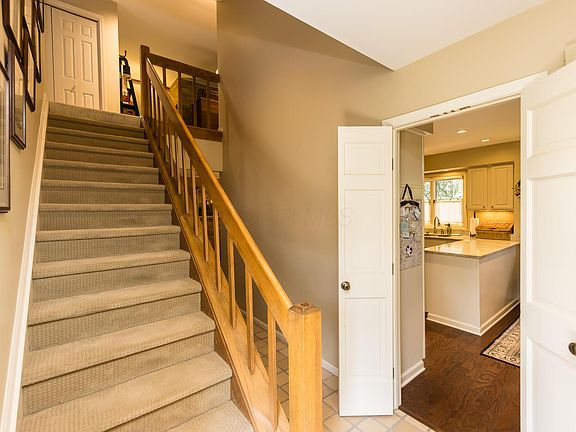 5th image of 6457 Strathaven Ct E