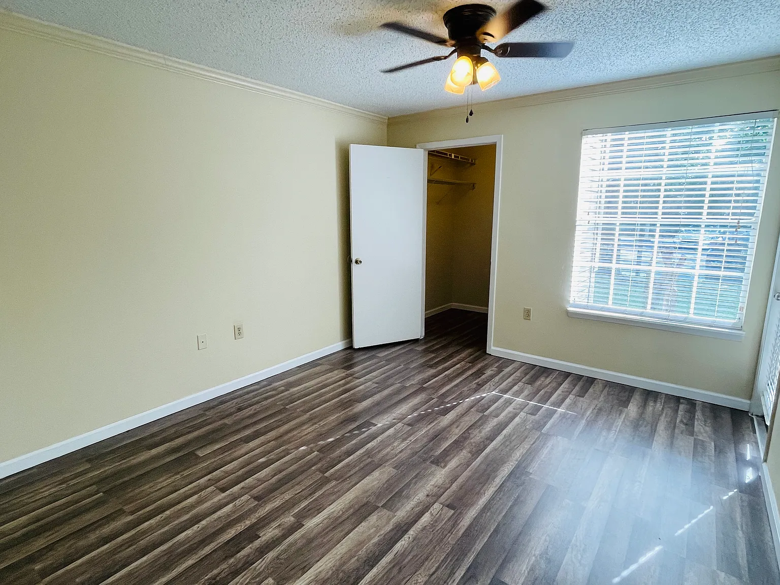 2 bed, 864 sqft, $1,450 — Photo 4