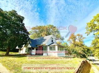 4602 N 37th St, Omaha, NE 68111