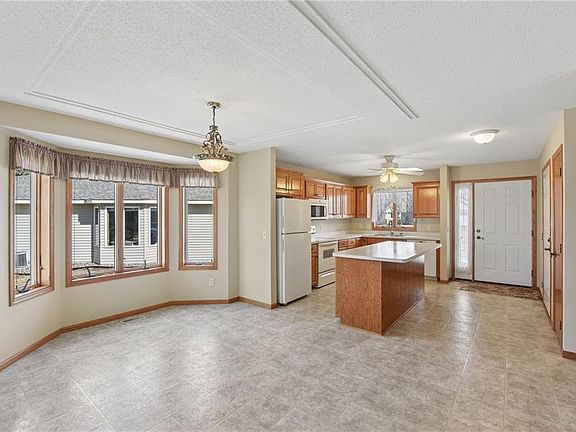 5th image of 1102 Highpoint Court #30A