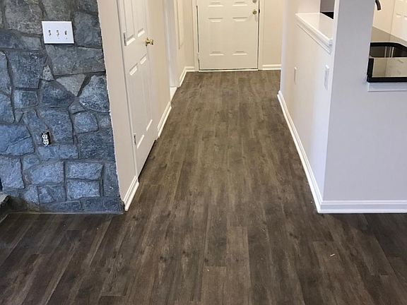 4th image of 15300 Diamond Cove Ter APT 2