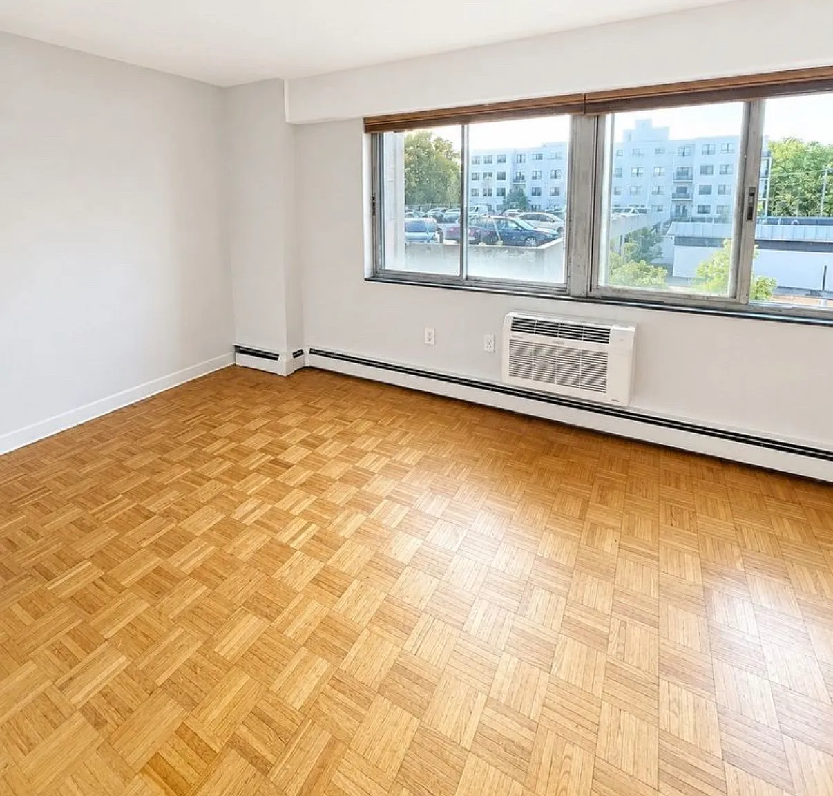 Studio, 445 sqft, $1,850 — Photo 2