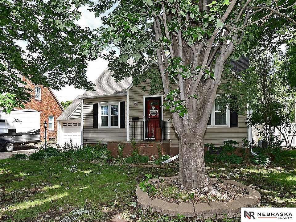 1st image of 1716 Lincoln St