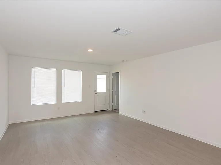 137 Starpacker Ln — Photo 5