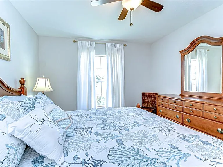 6731 Castle Green Pl — Photo 30