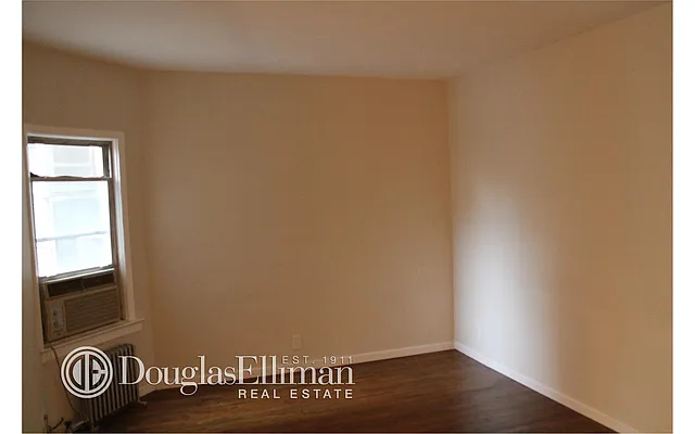 Rented by Douglas Elliman | media 14