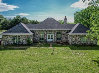 19776 Goldenwood Rd, Lebanon, MO 65536