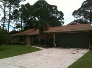 138 Peckham St NE, Palm Bay, FL 32907