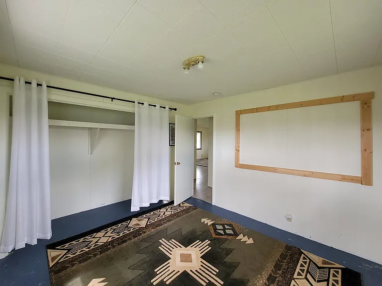 980 Wenzel Ln — Photo 10