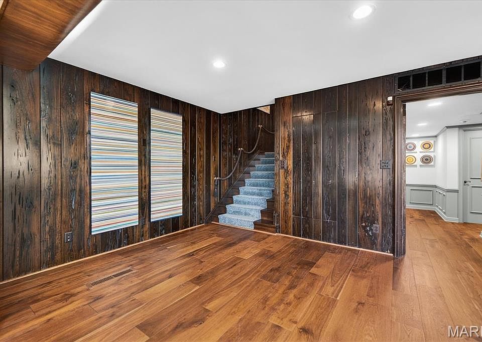 28th image of 10 Vouga Ln
