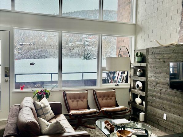 54 Columbine Cir #10-B