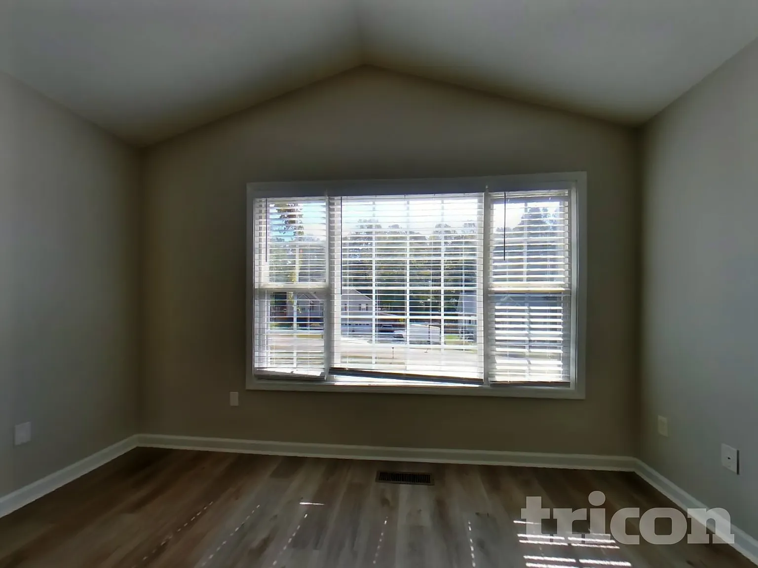 228 S Red Oak Way Temple GA — Photo 3
