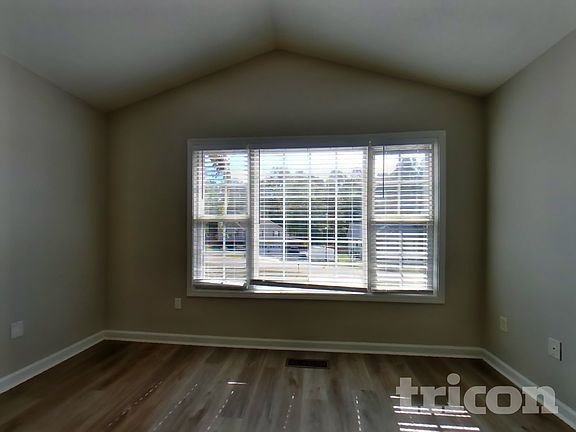 3rd image of 228 S Red Oak Way