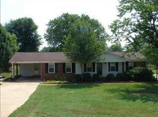 3512 Parris Bridge Rd, Boiling Springs, SC 29316