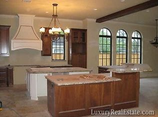 5214 Braeburn Dr, Bellaire, TX 77401