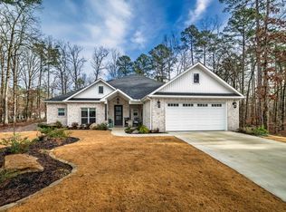 27 Sacedon Way, Hot Springs Village, AR 71909