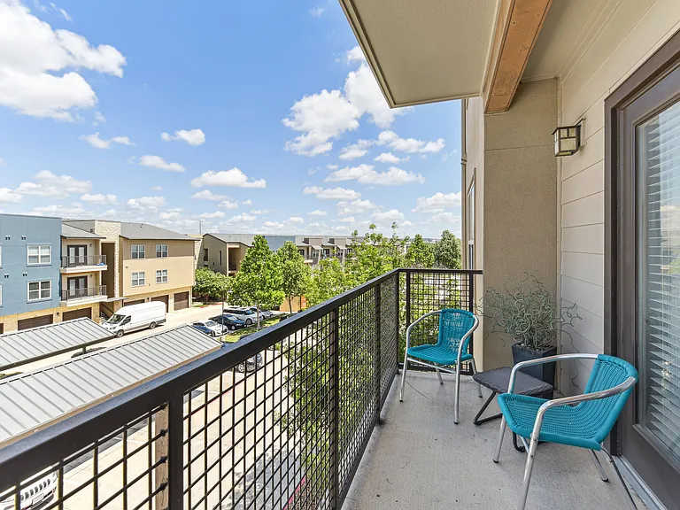 Dwell at Legacy — Photo 10