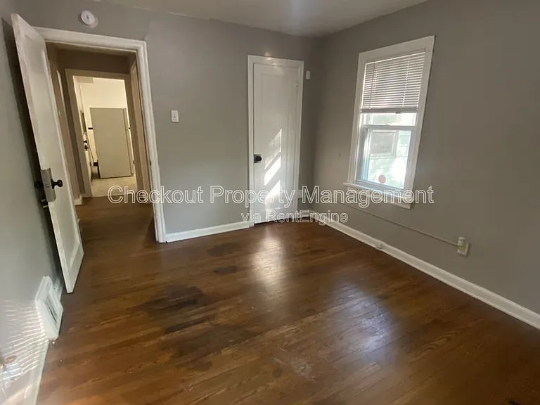 5516 Fairridge Ct — Photo 10