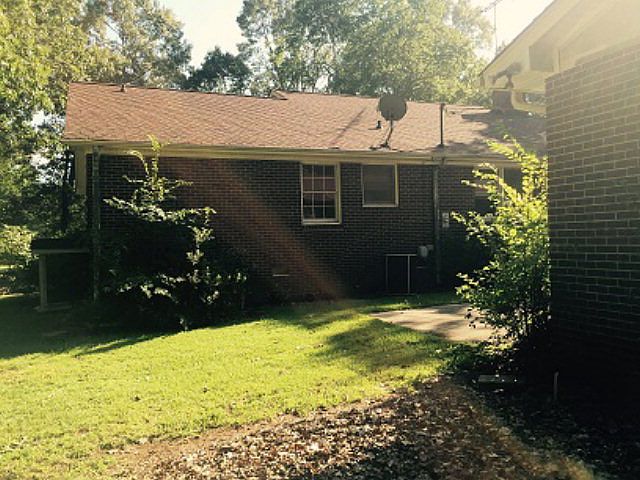 2nd image of 1564 Woodyard Rd