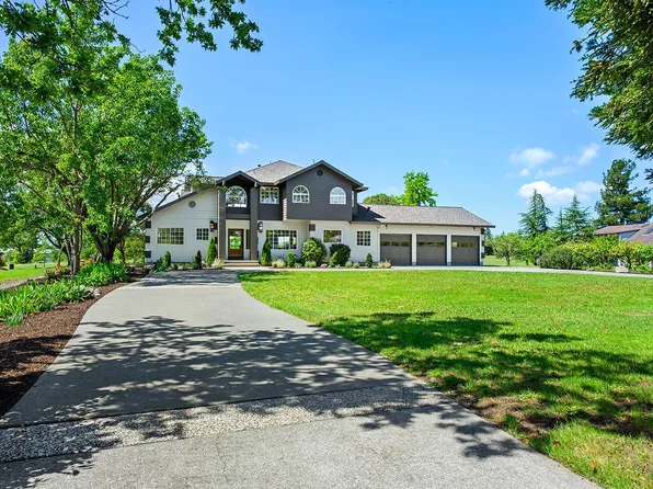 5533 Oak Meadow Drive, Santa Rosa, CA 95401